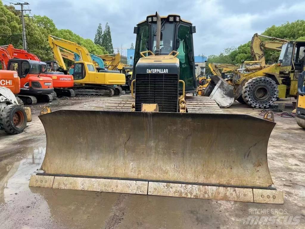 CAT D 5 K Buldozer sobre oruga