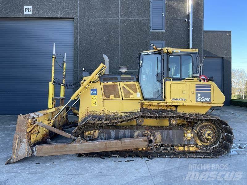 Komatsu D 65 PX - 18 Buldozer sobre oruga