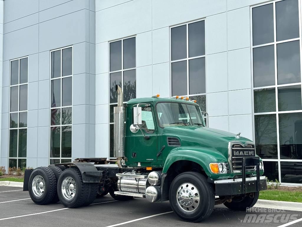 Mack Granite CV713 Cabezas tractoras