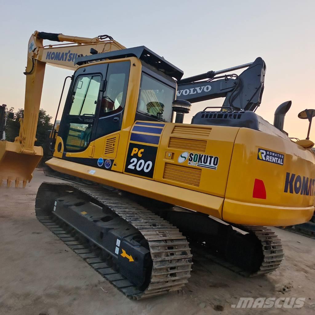 Komatsu PC 200-8 Excavadoras de cadenas