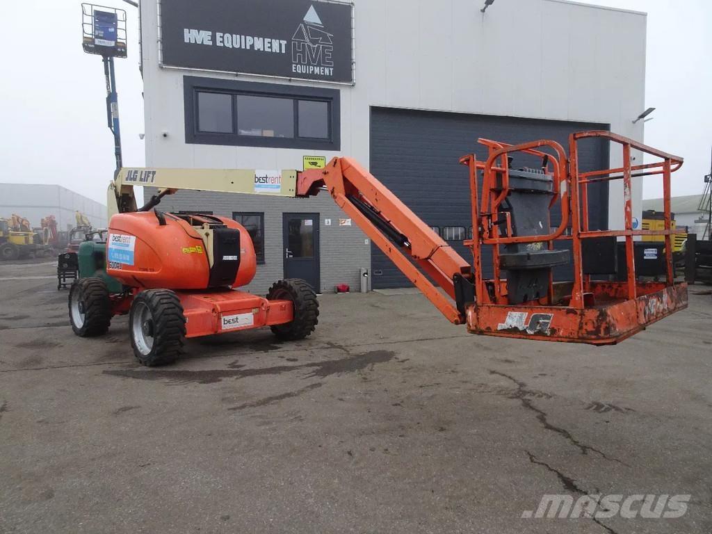 JLG 600AJ Plataforma de trabajo articulada