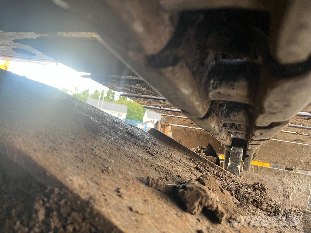 Komatsu PC138 US-8 Excavadoras de cadenas
