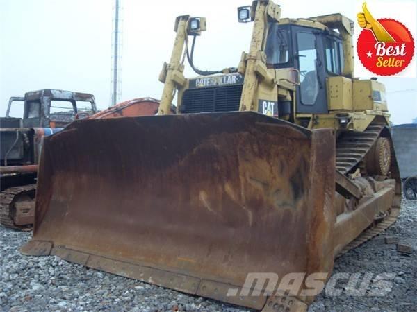 CAT D 9 R Buldozer sobre oruga
