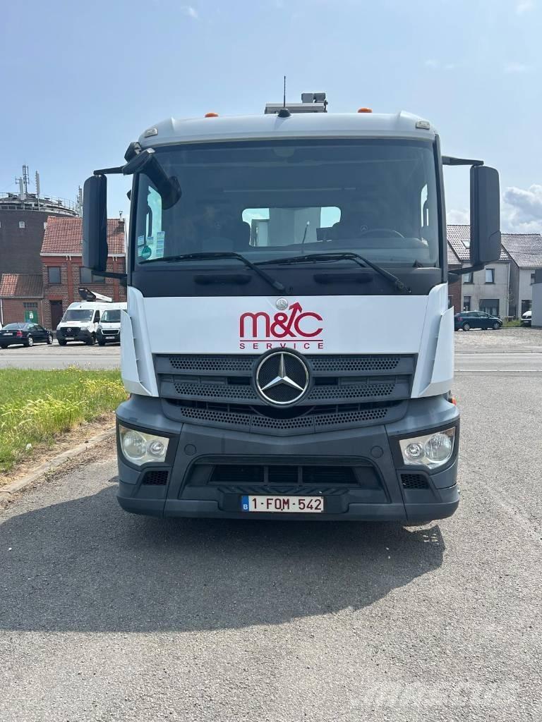 Mercedes-Benz Antos Plataformas sobre camión