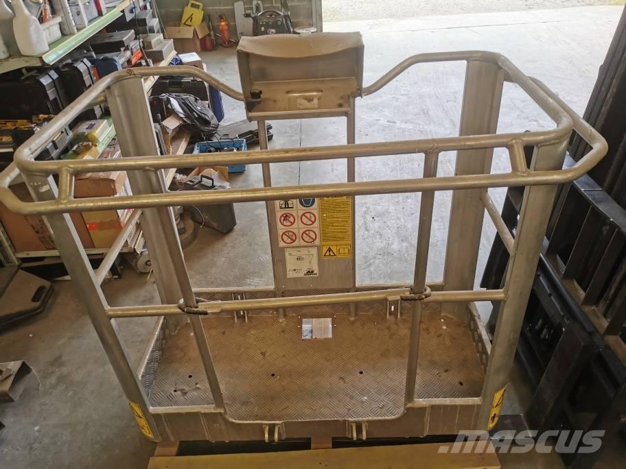 JLG X 20 J Plataformas y cucharones