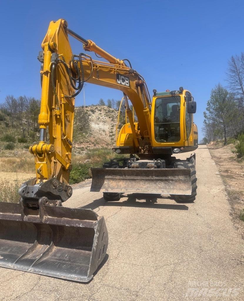 JCB JS 145 W Excavadoras de ruedas