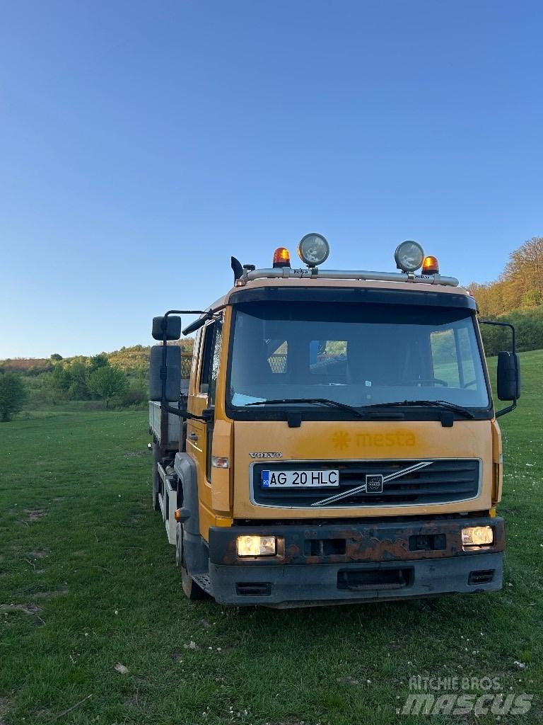 Volvo FL 6 Camiones grúa