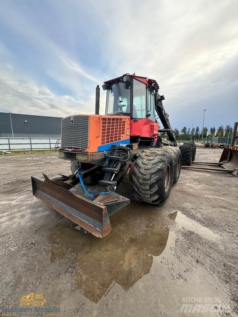 Valmet 890.2 Autocargadoras