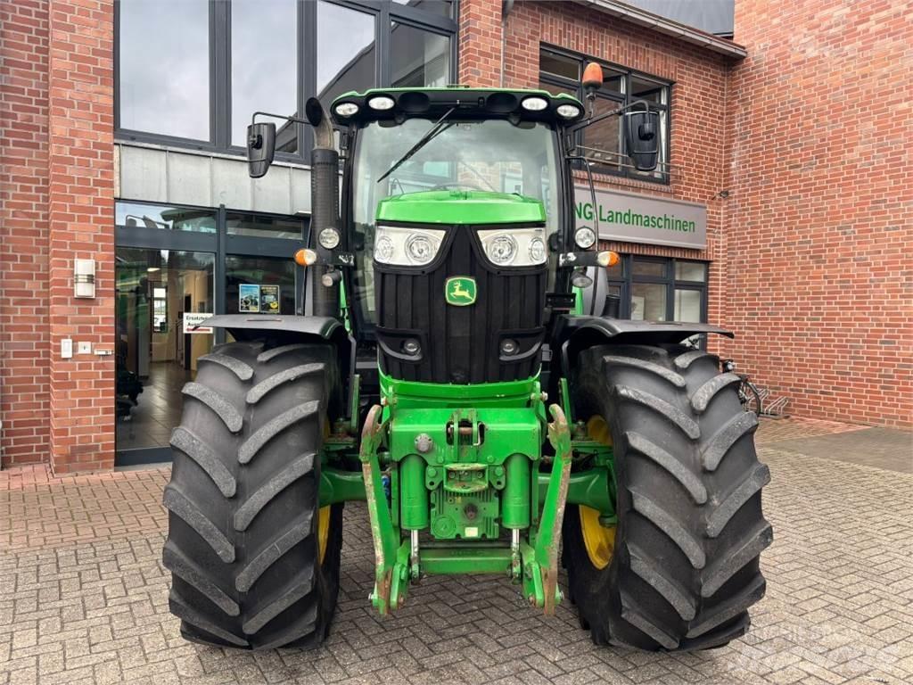 John Deere 6210R Tractores