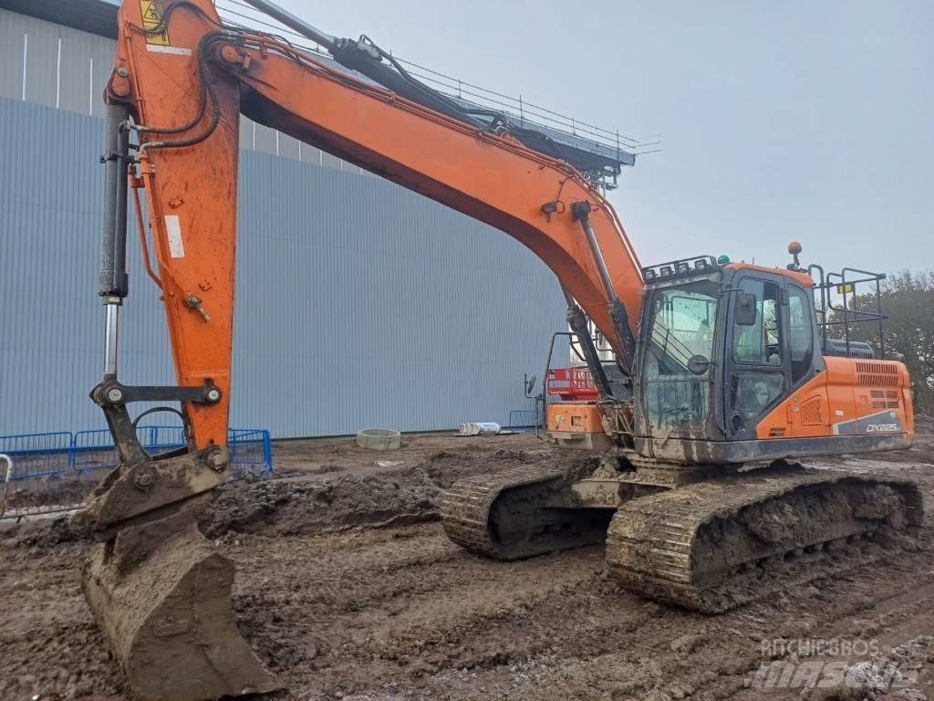 Doosan DX 225 LC-5 Excavadoras de cadenas