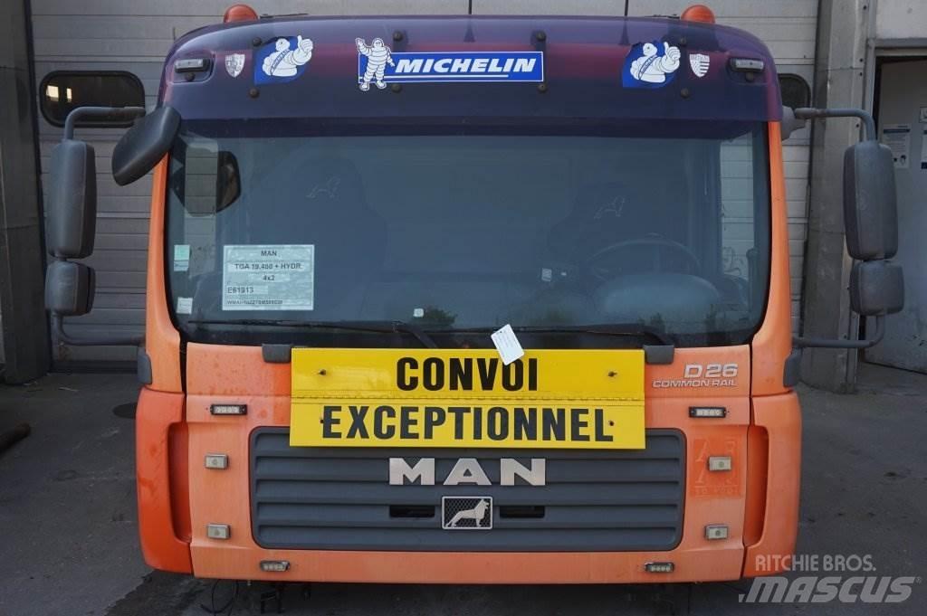 MAN F99L34 TGA Cabinas e interior