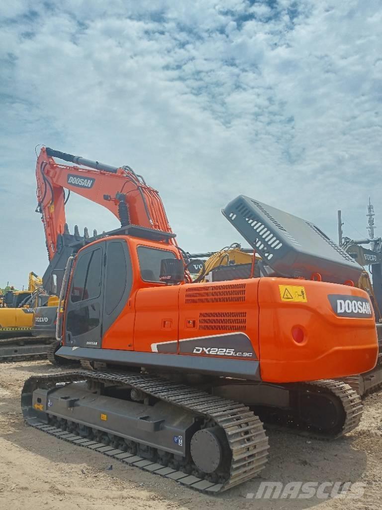 Doosan DX 225LC-9C Excavadoras de cadenas