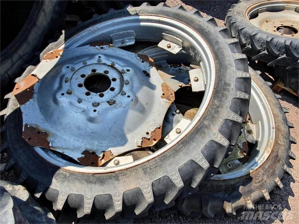 BKT 230/95R44 x2 Neumáticos, ruedas y llantas