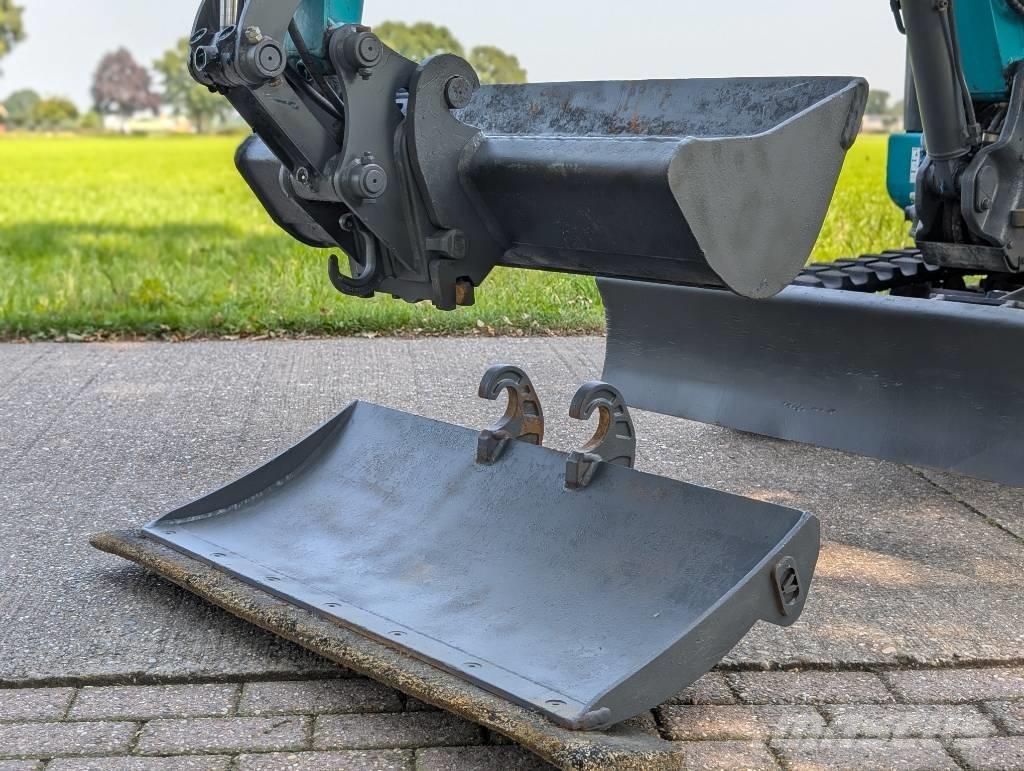 Sunward SWE 20 F Mini excavadoras < 7t