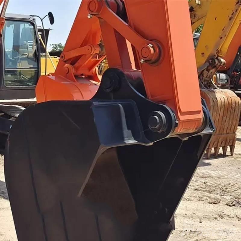 Hitachi ZX 210 Excavadoras de cadenas