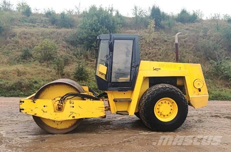 Bomag BW213 D Rodillos de un solo tambor