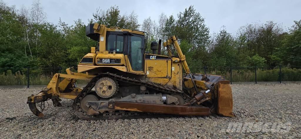 CAT D 6 R XL II Buldozer sobre oruga