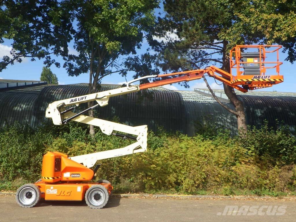 JLG E450AJ Plataforma de trabajo articulada