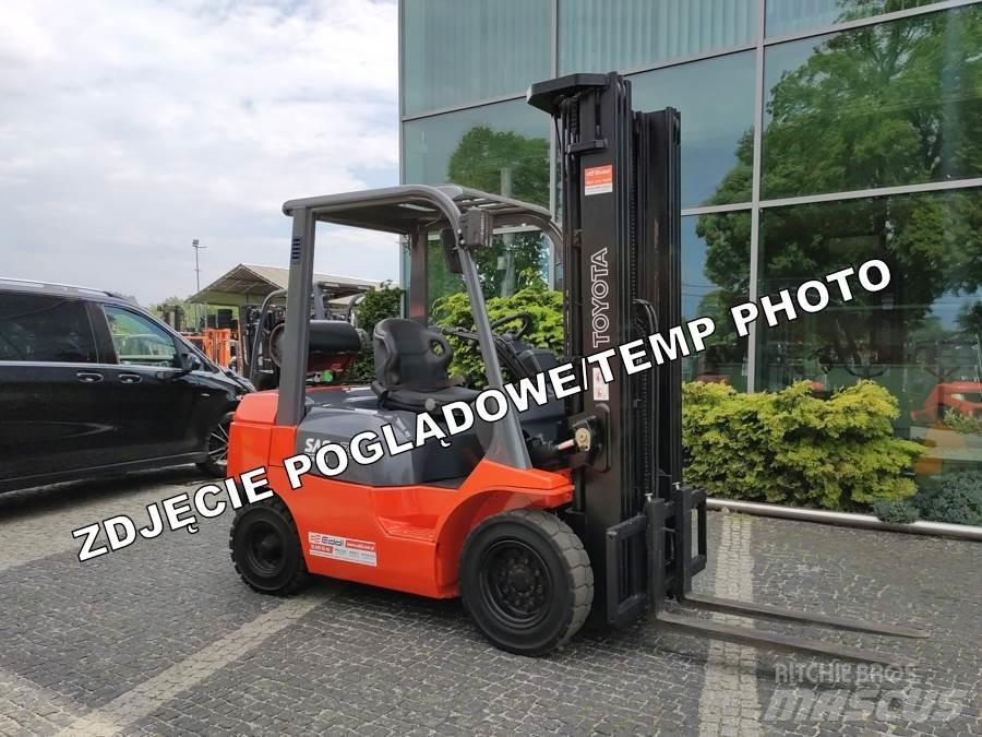 Toyota 42-7FGF20 Carretillas LPG