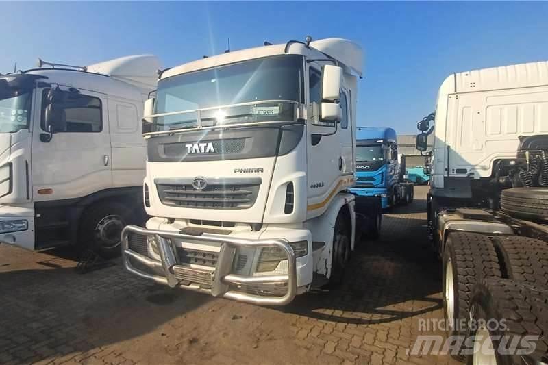 Tata PRIMA 4X2 Otros camiones