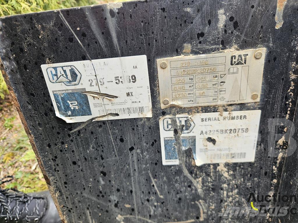 CAT 242 D 3 Minicargadoras