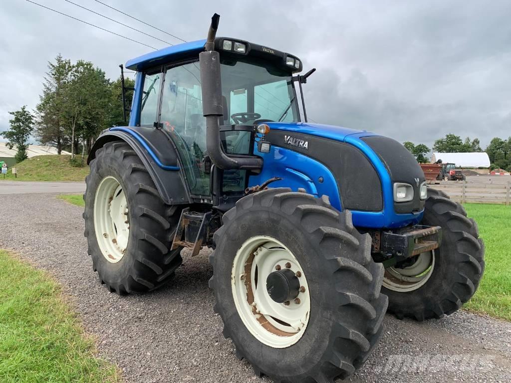 Valtra N141 Tractor Tractor forestal