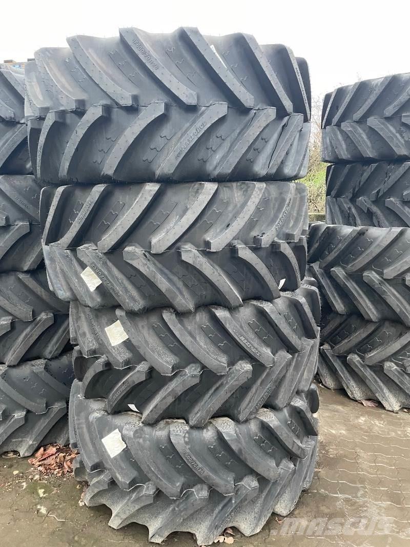 BKT IF 600/70R28 Neumáticos, ruedas y llantas