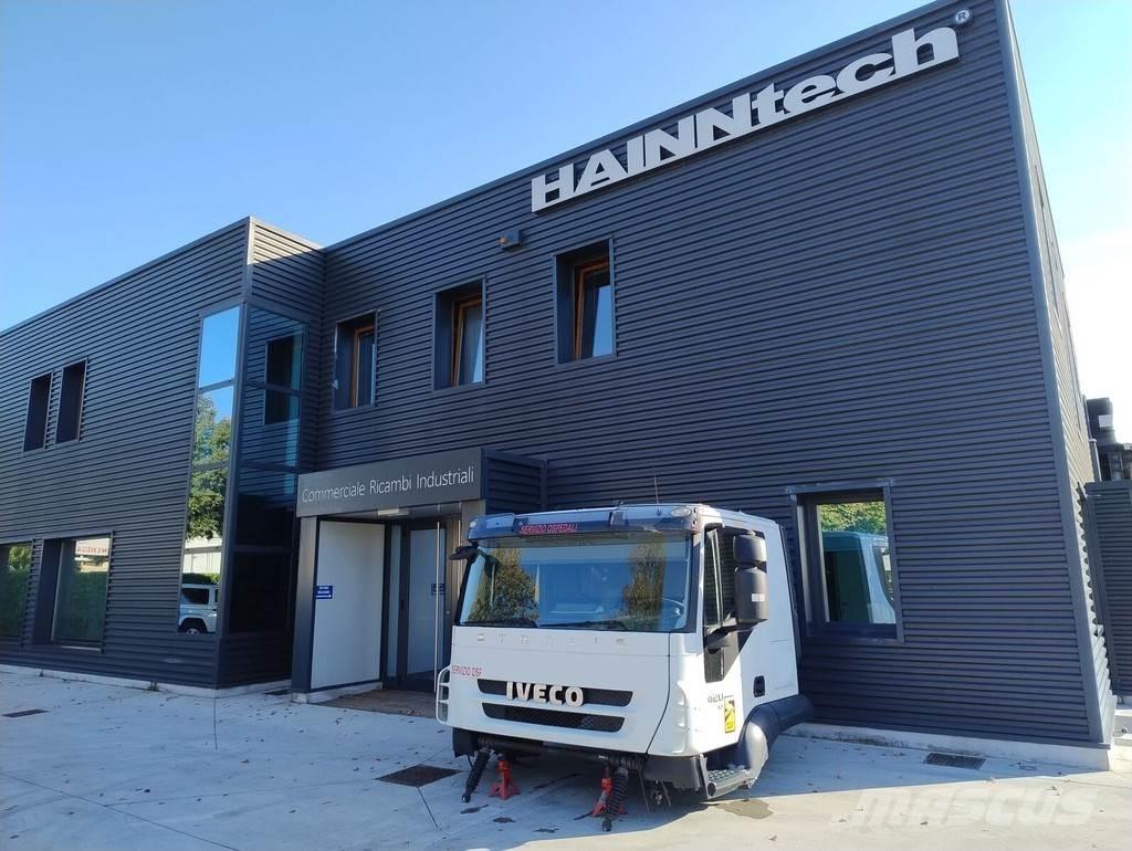 Iveco STRALIS AT Cabinas e interior