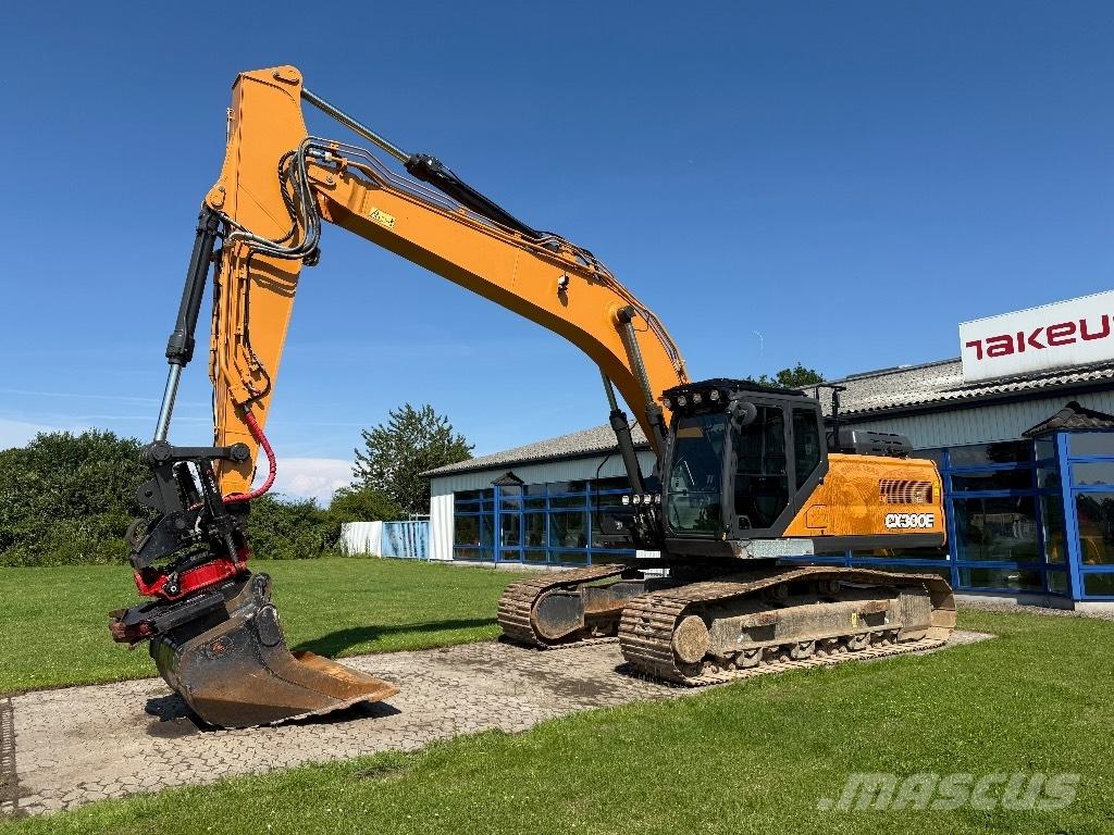 CASE CX 300 E Excavadoras de cadenas