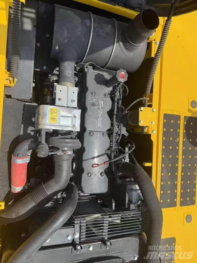 Komatsu 220LC-8 Excavadoras de cadenas