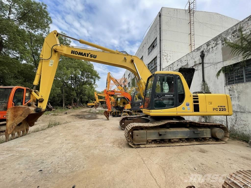 Komatsu PC 220-6 Excavadoras de cadenas