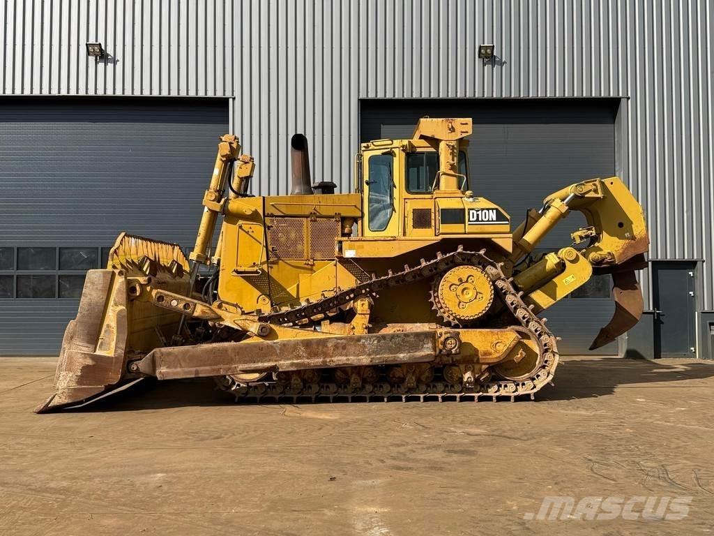 CAT D10N Buldozer sobre oruga
