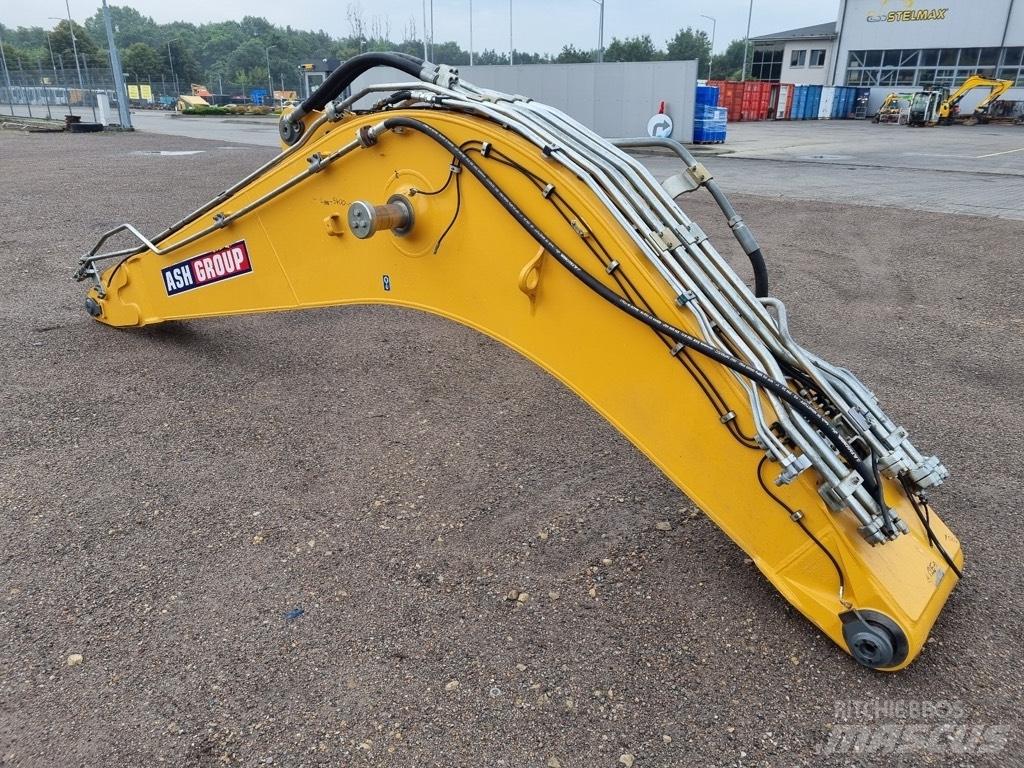 Liebherr R 906 ARM Plataformas y cucharones