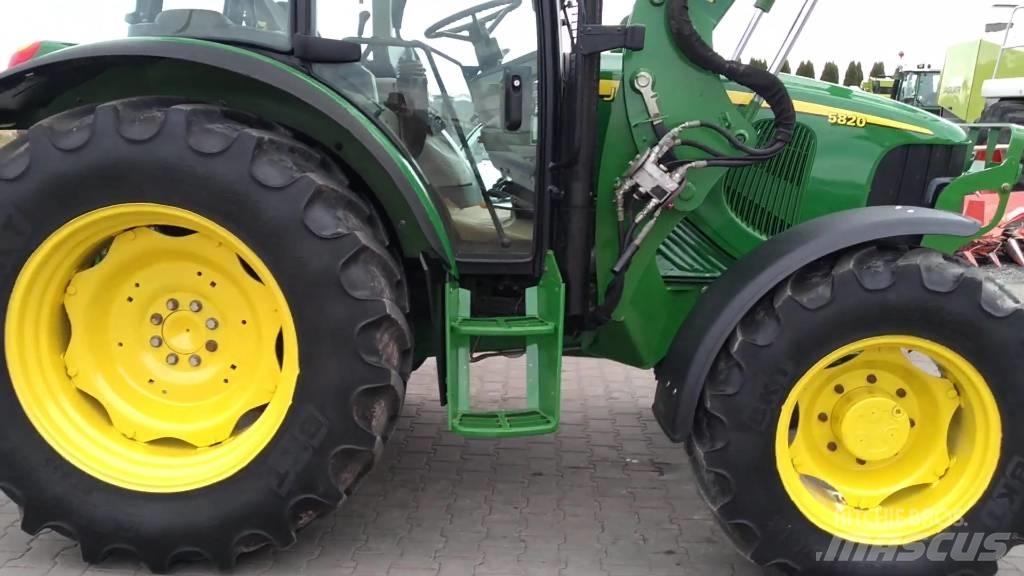 John Deere 5820 Tractores