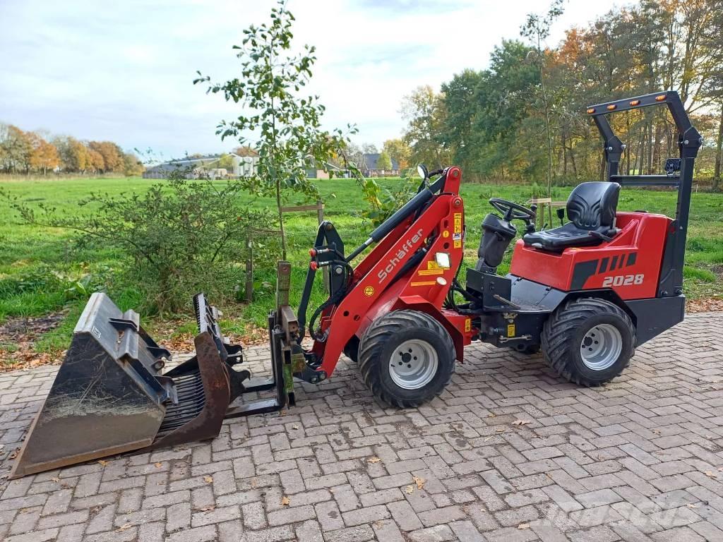 Schäffer 2028 Cargadoras multifunción