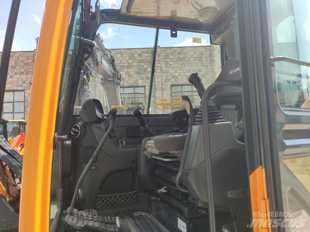 Hyundai R60CR-9A Mini excavadoras < 7t