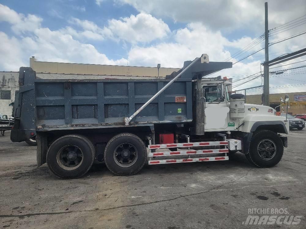 Mack RD 688 SX Camiones bañeras basculantes o volquetes