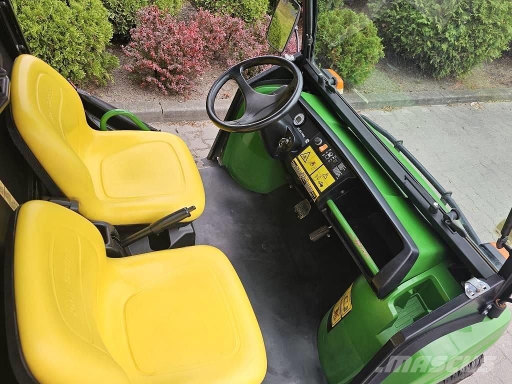 John Deere Gator TE Maquinaria para servicios públicos