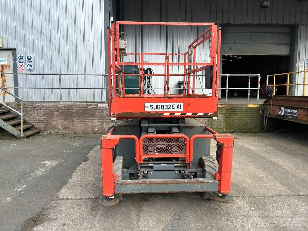 SkyJack SJ 6832 E Plataformas tijera