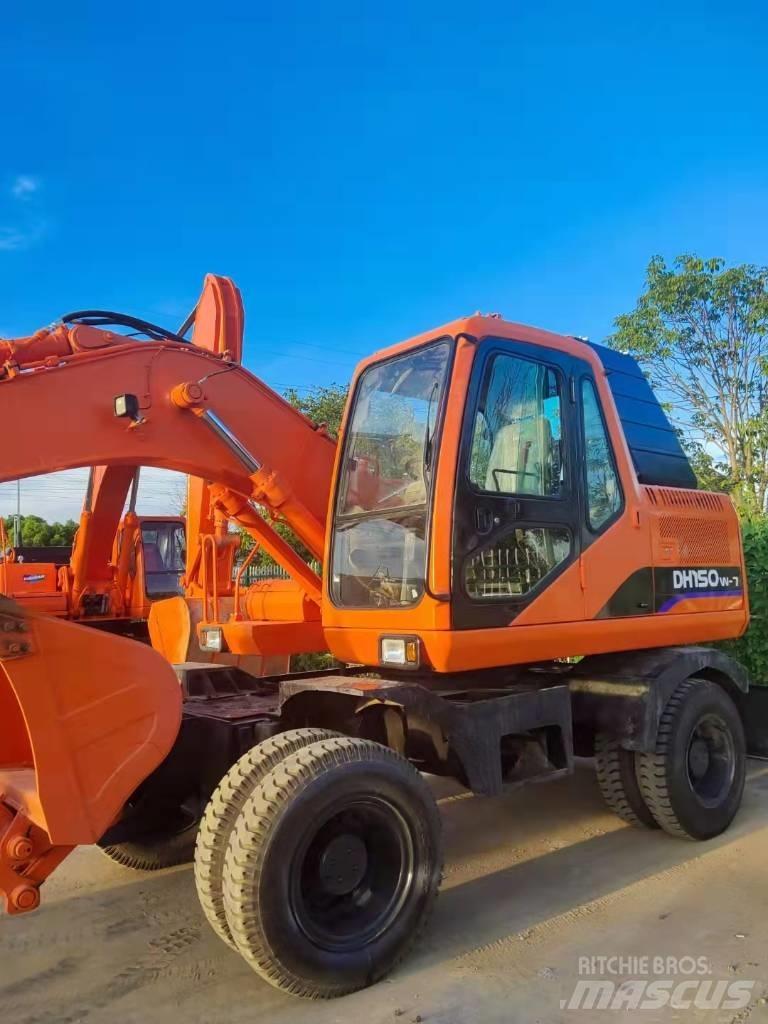 Doosan DH 150 W-7 Excavadoras de ruedas