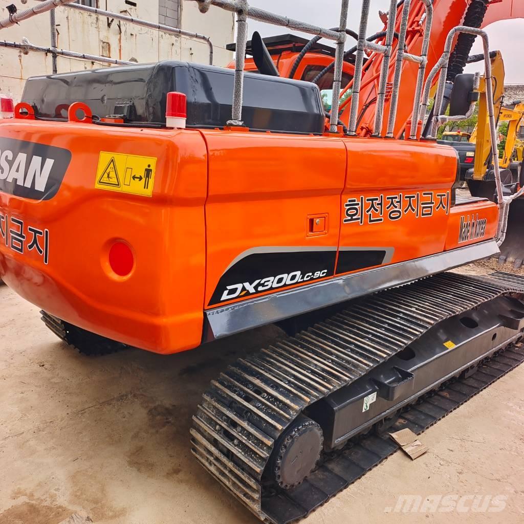Doosan DX 300 Excavadoras de cadenas