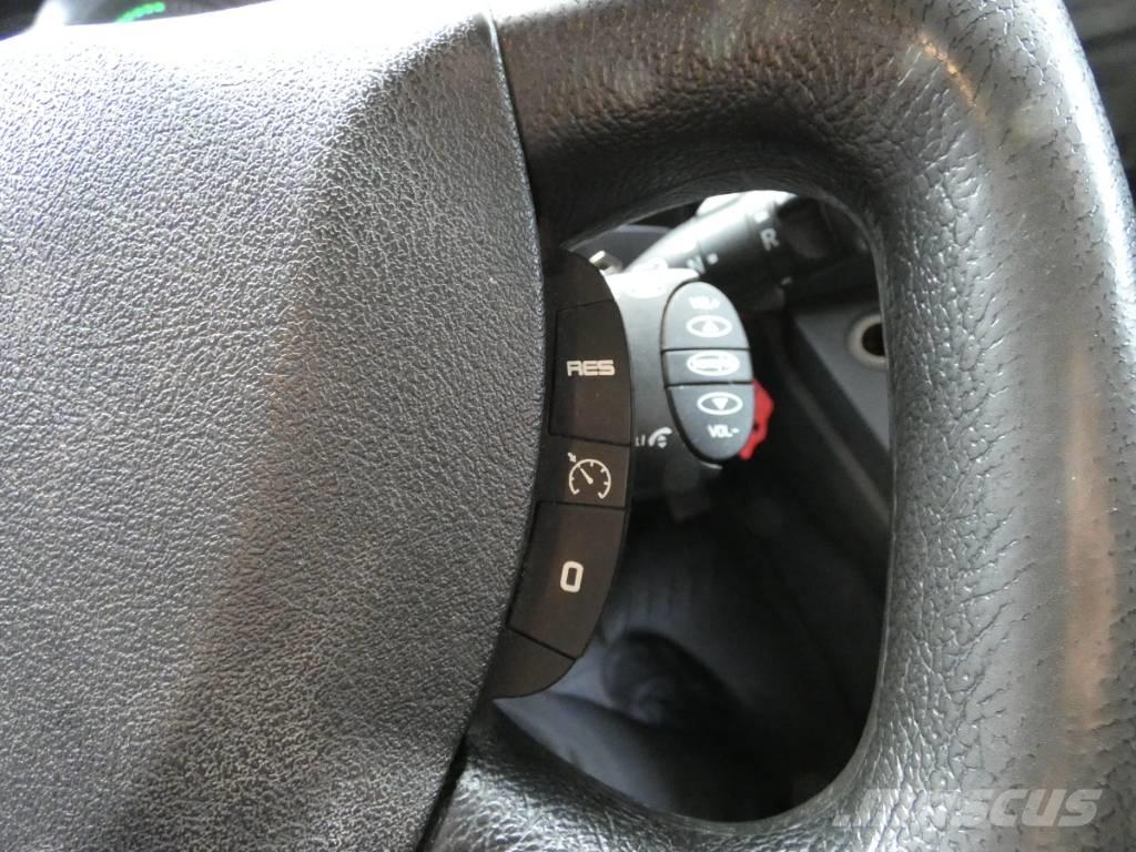 Renault D16 Camiones grúa