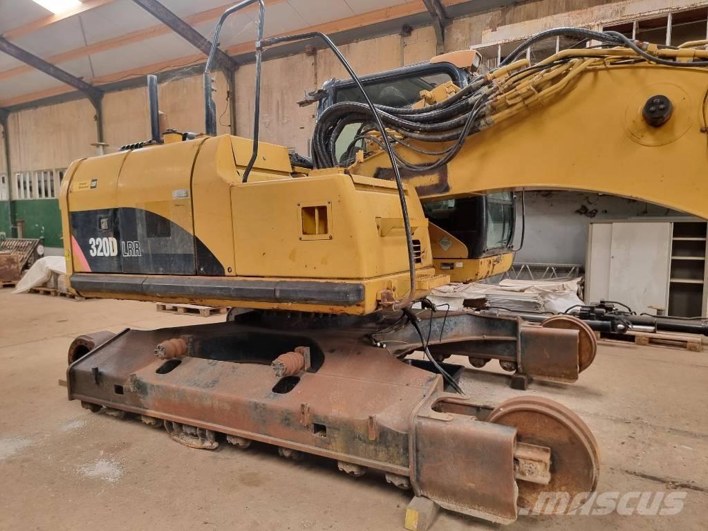 CAT 320 D FOR PARTS Excavadoras de cadenas