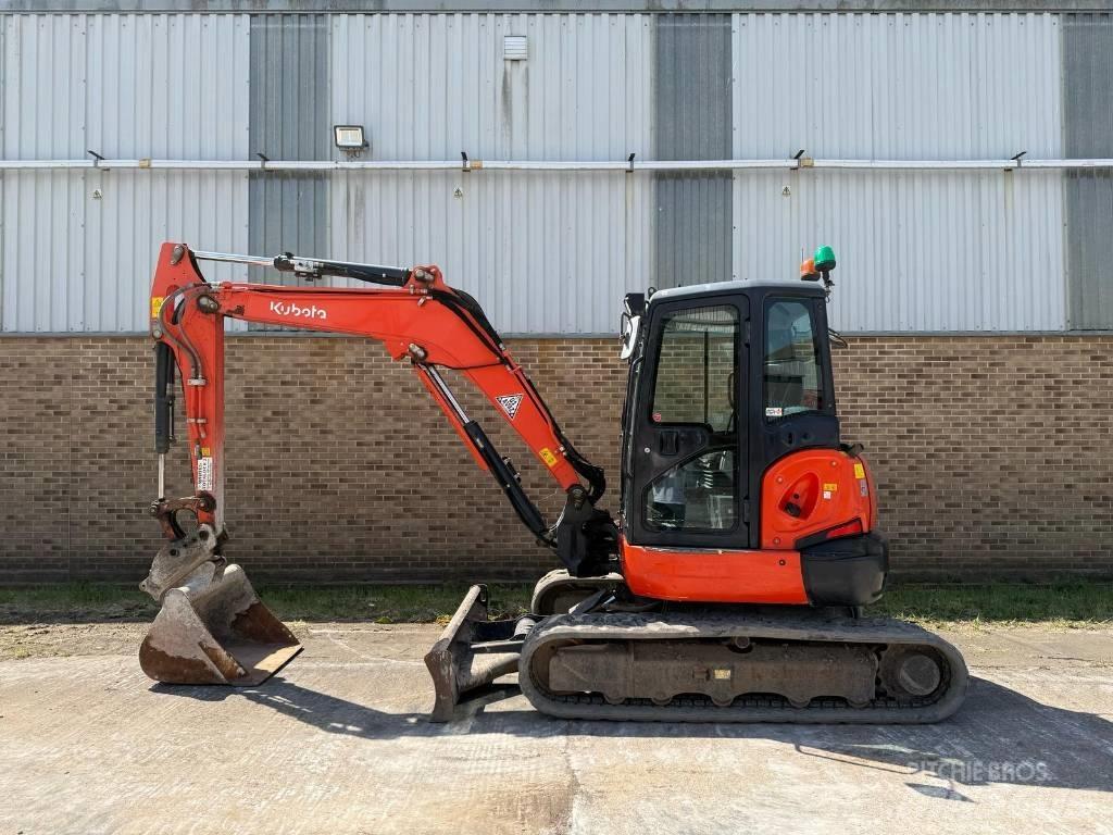 Kubota U55-4 Mini excavadoras < 7t