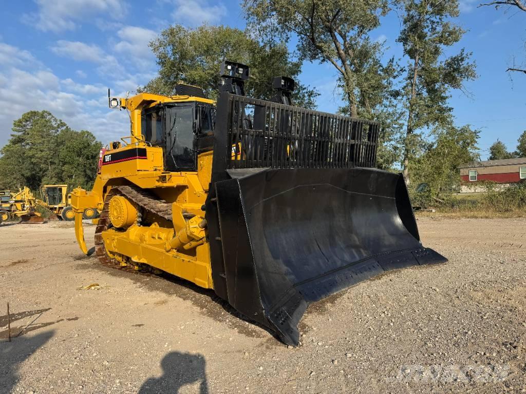 CAT D 9 T Buldozer sobre oruga