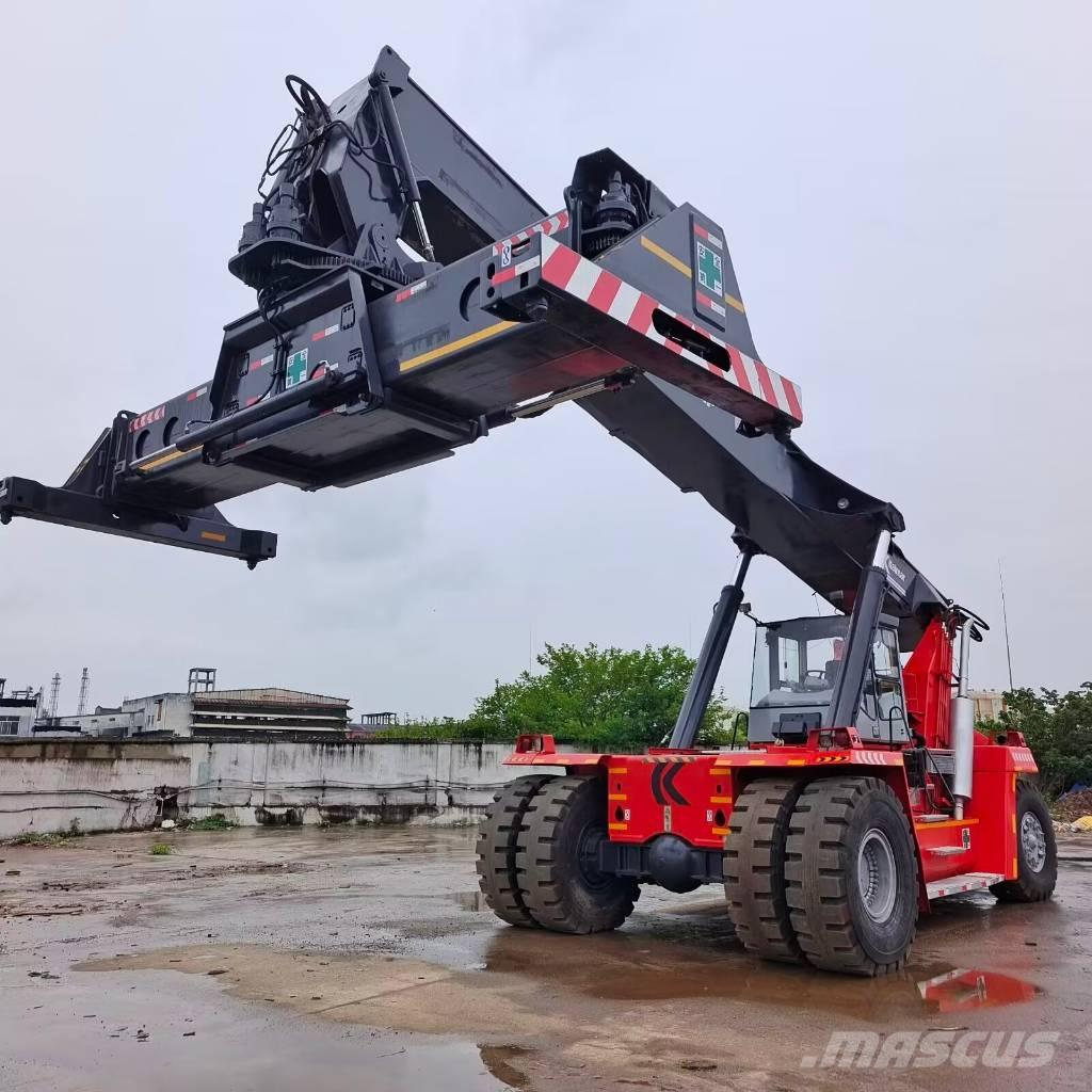 Kalmar DRF 450 Manipulador de contenedores