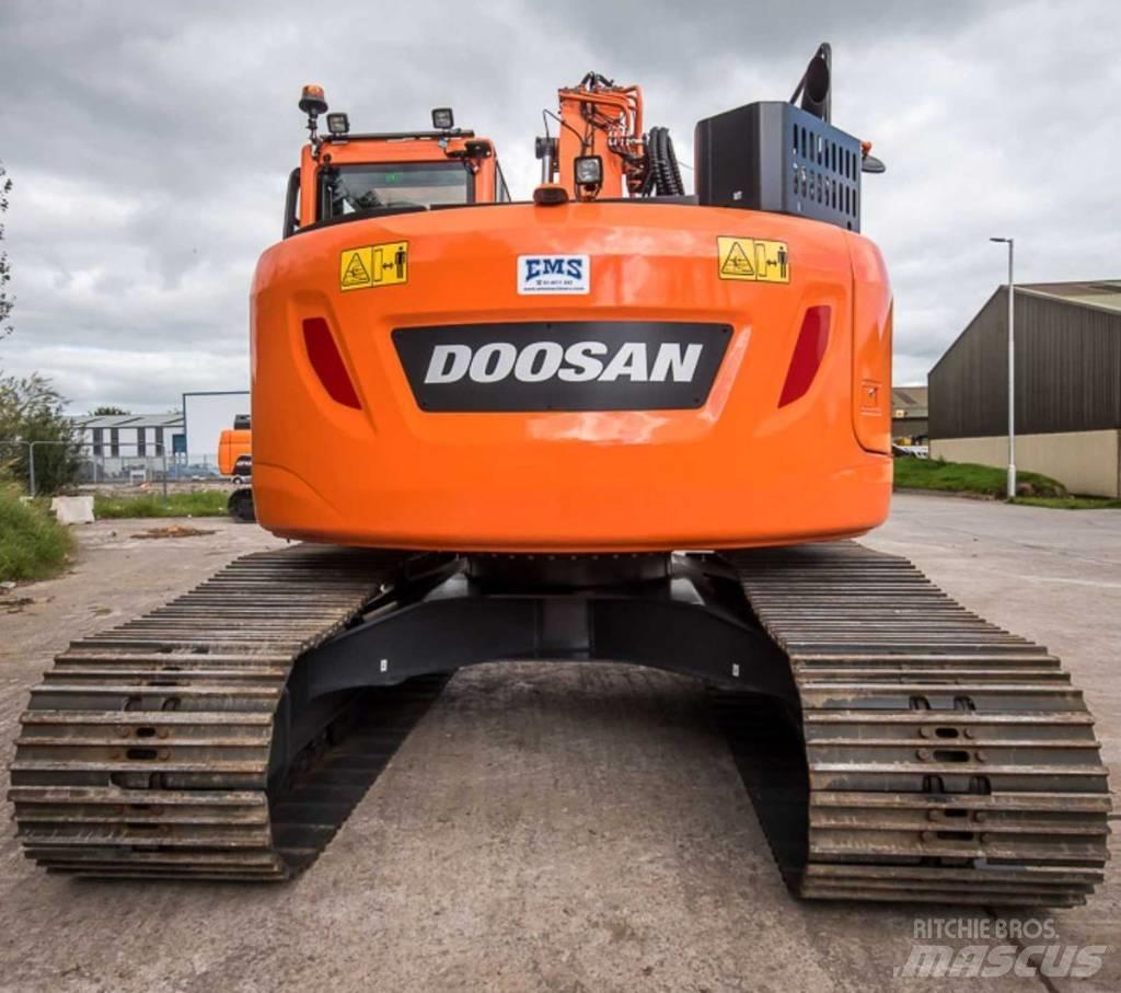 Doosan DX 235 LCR-5 Excavadoras de cadenas