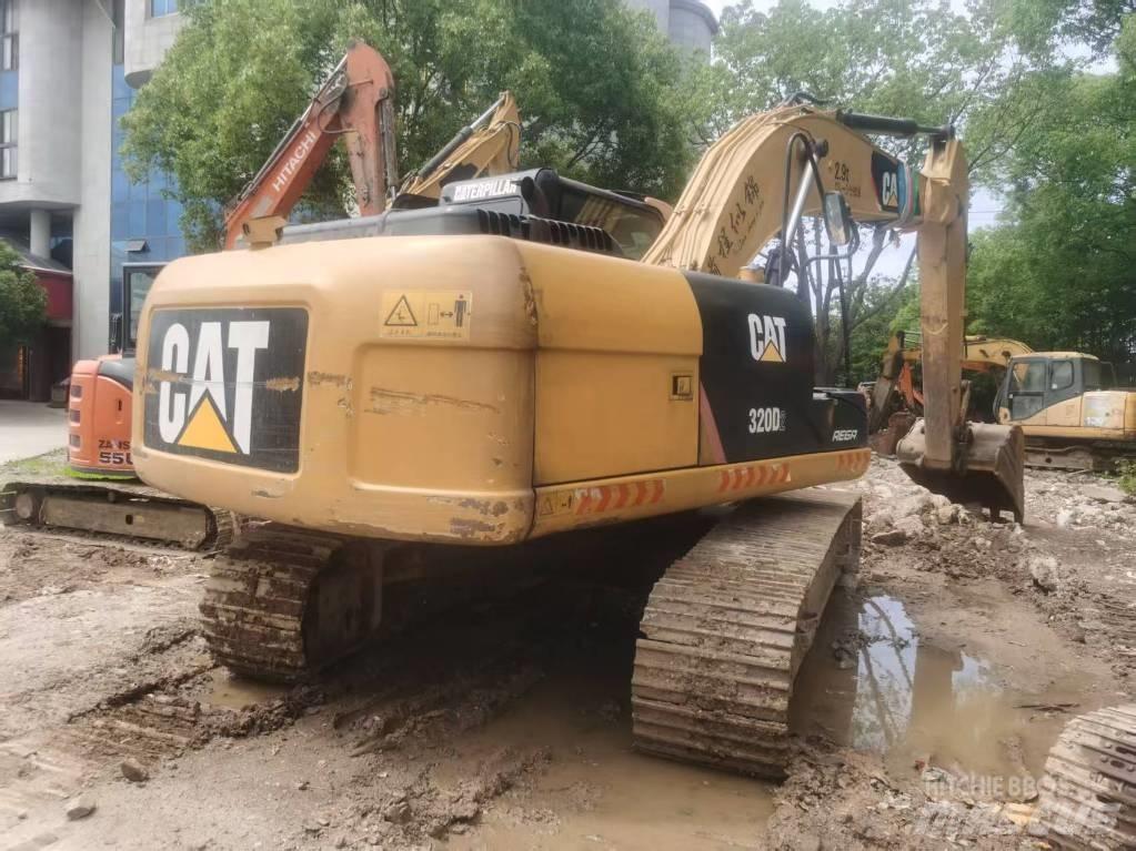 CAT 320 D2 Excavadoras de cadenas