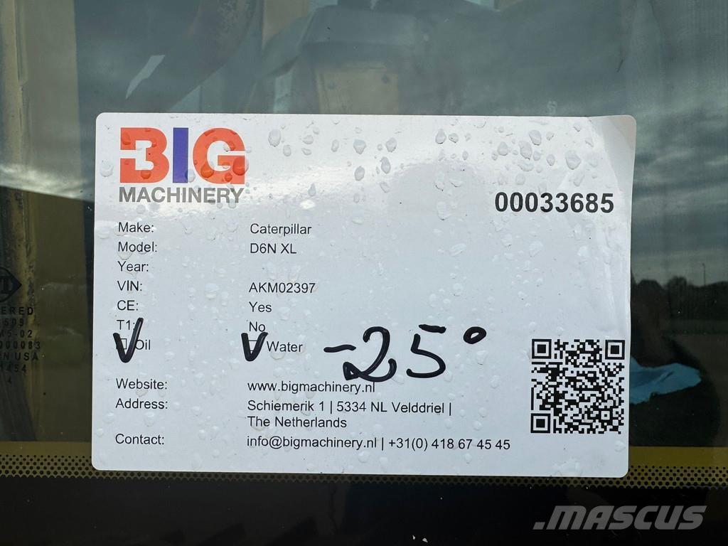 CAT D6N XL Buldozer sobre oruga