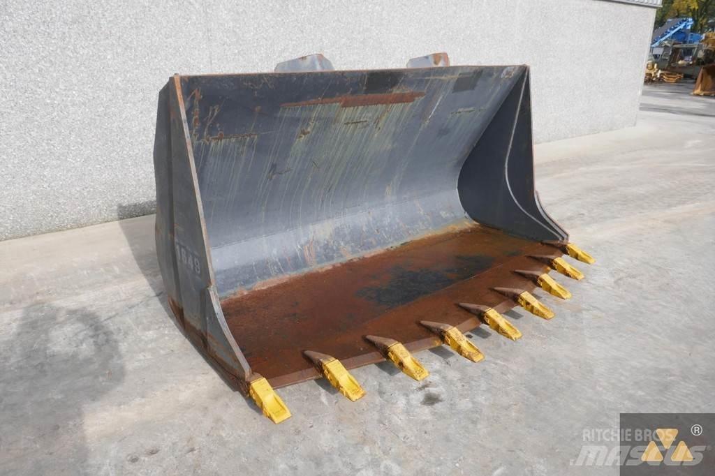 Volvo L120B Bucket Cucharones